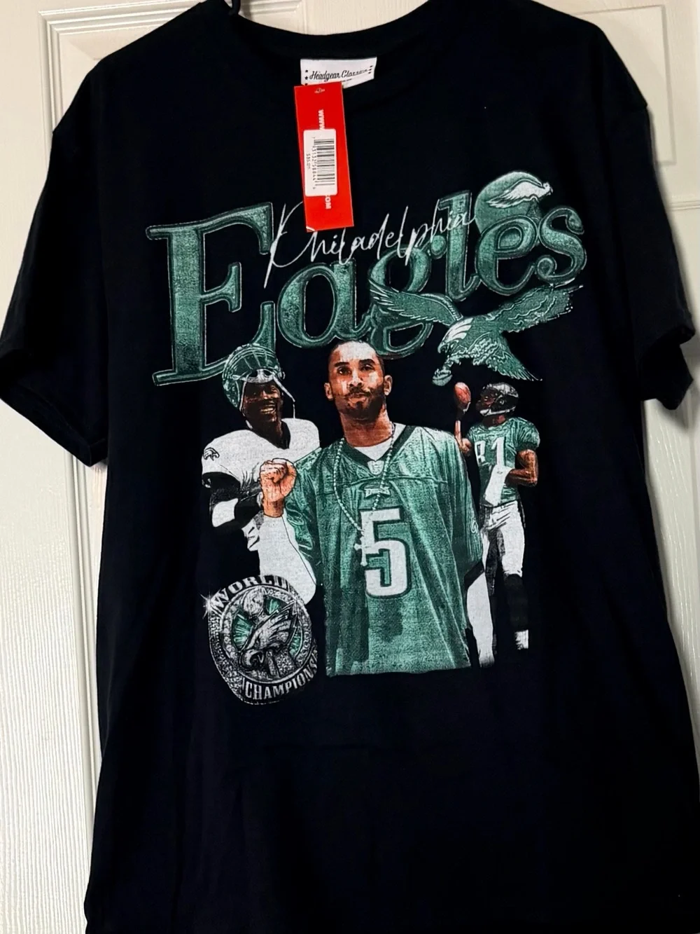 Philadelphia Eagles Black Graphic Tee - Green Print
